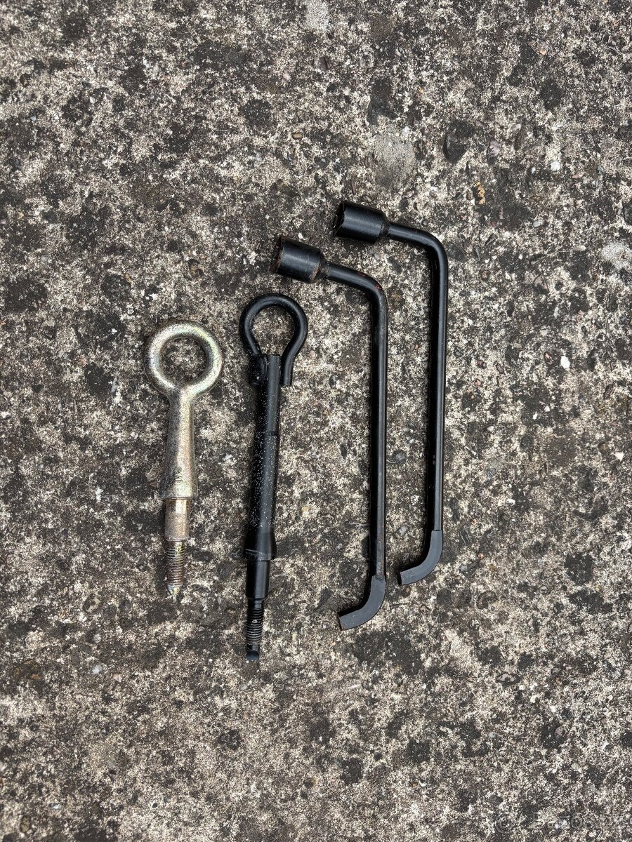 Tažné oko - Peugeot