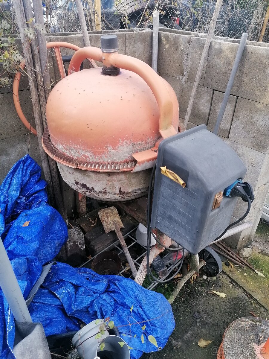 Stavební míchačka