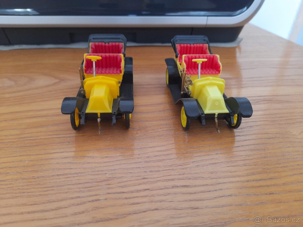 IGRA autíčka retro Praga