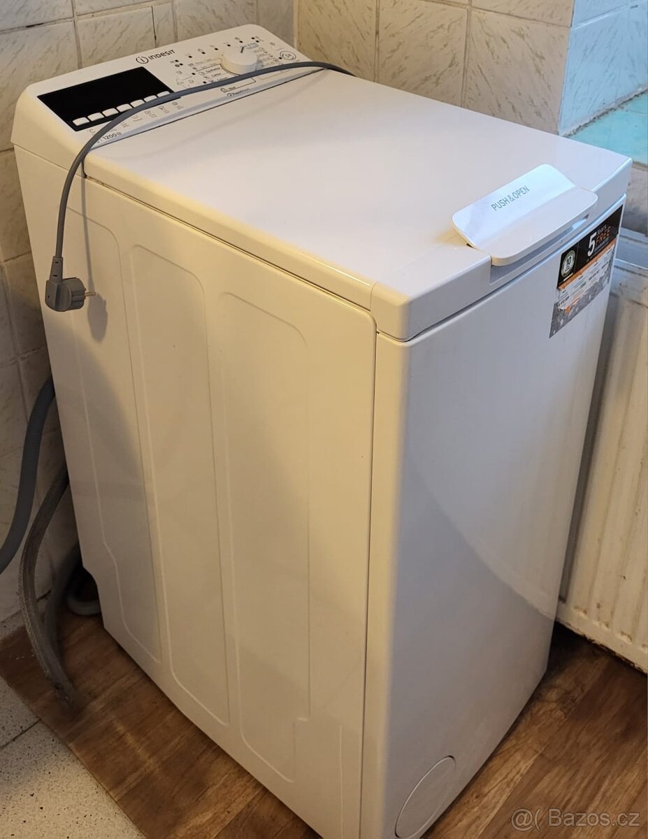 Pračka Indesit