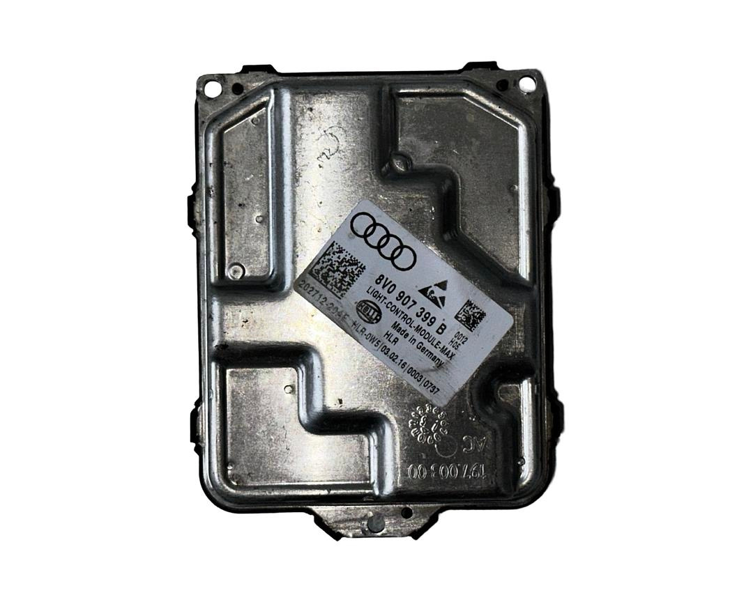 Řídící jednotka ovládání světel 8V0907399B VW Touran 5T 16