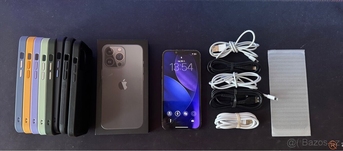 iPhone 13 Pro 128 GB + příslušenství