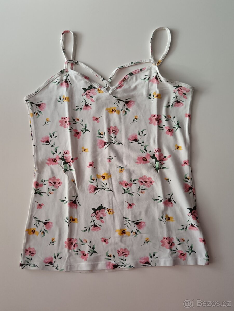 TRIČKA + ROLÁK VEL. M