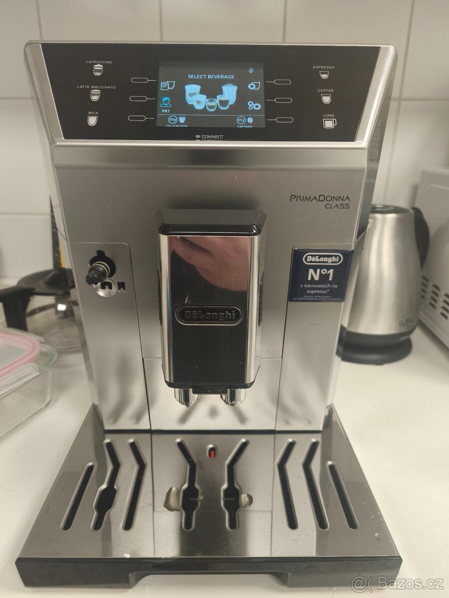 Kávovar DeLonghi PrimmaDonna