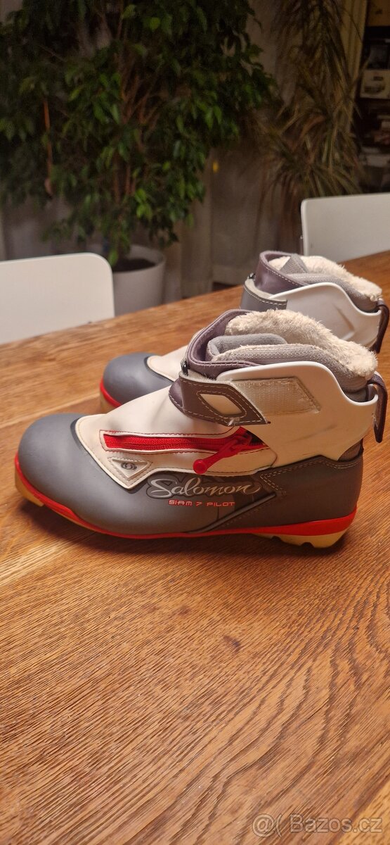 Kvalitní běžkařské boty vel. 37,3