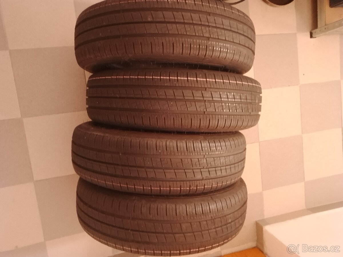 Goodyear EfficientGrip Performance 2 175/65 R17 - Aygo X