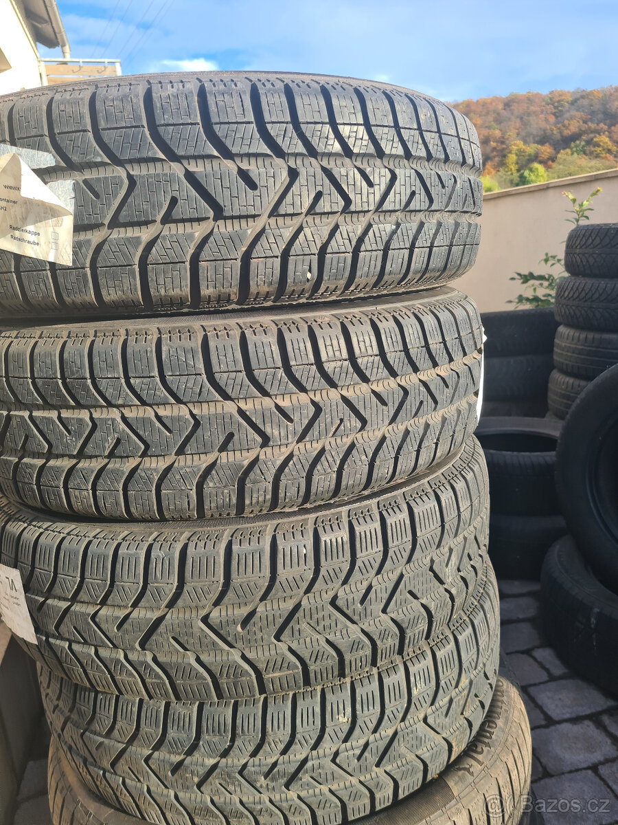 Zimní pneu Pirelli 175/65 R15