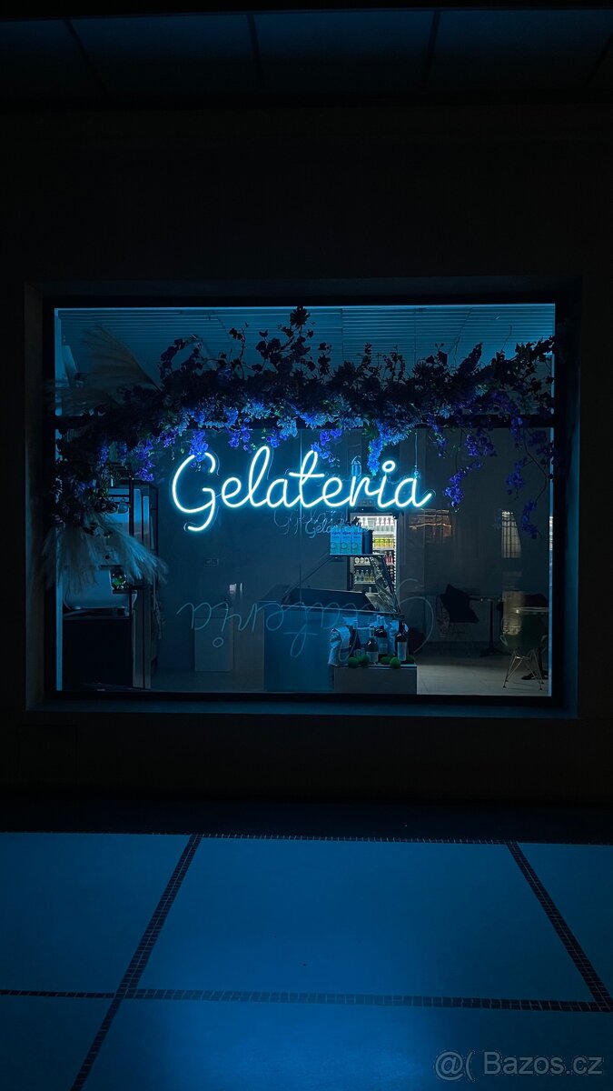 Neonový vývěsní štít Gelateria