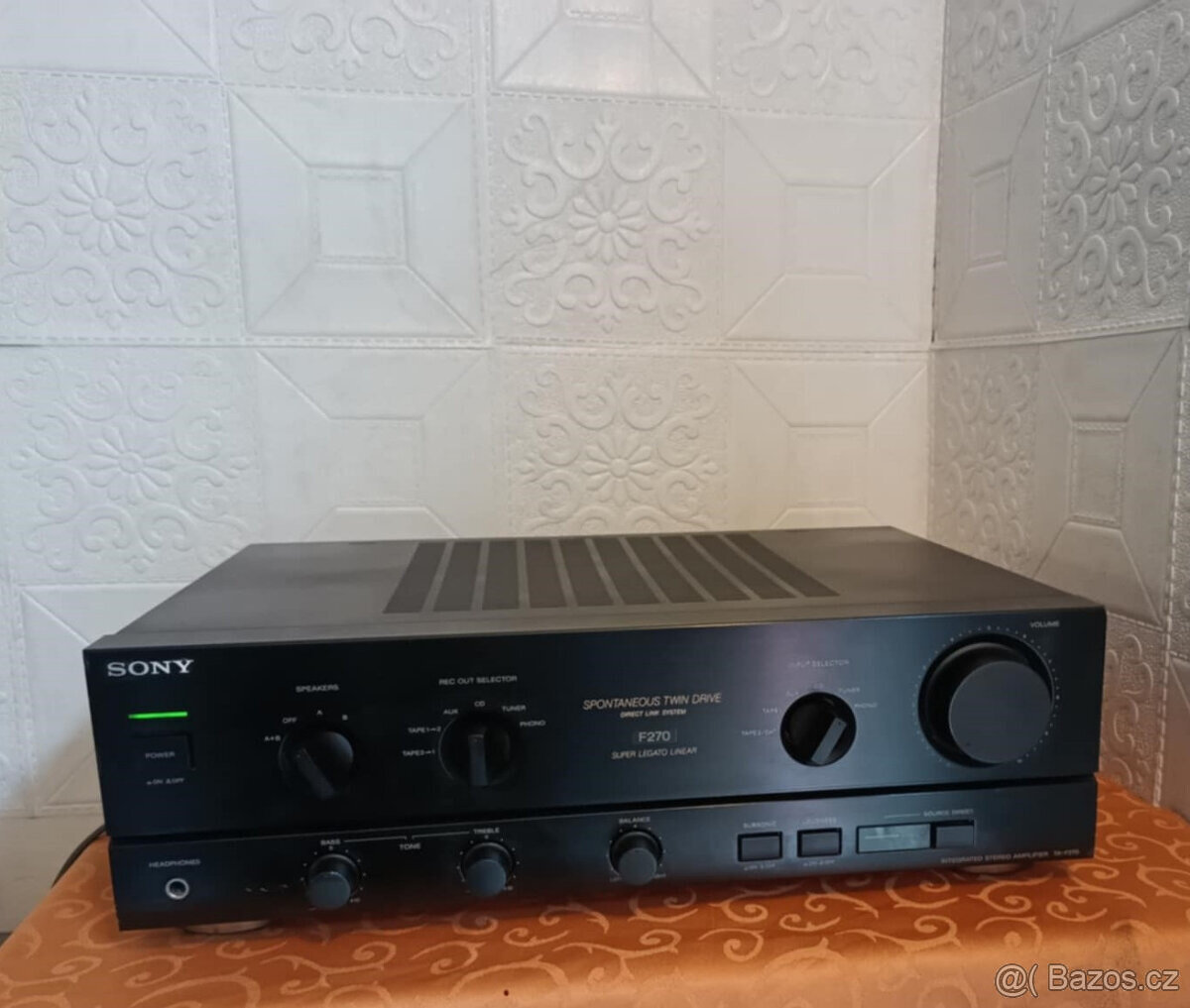 Prodám zesilovač-SONY F-270