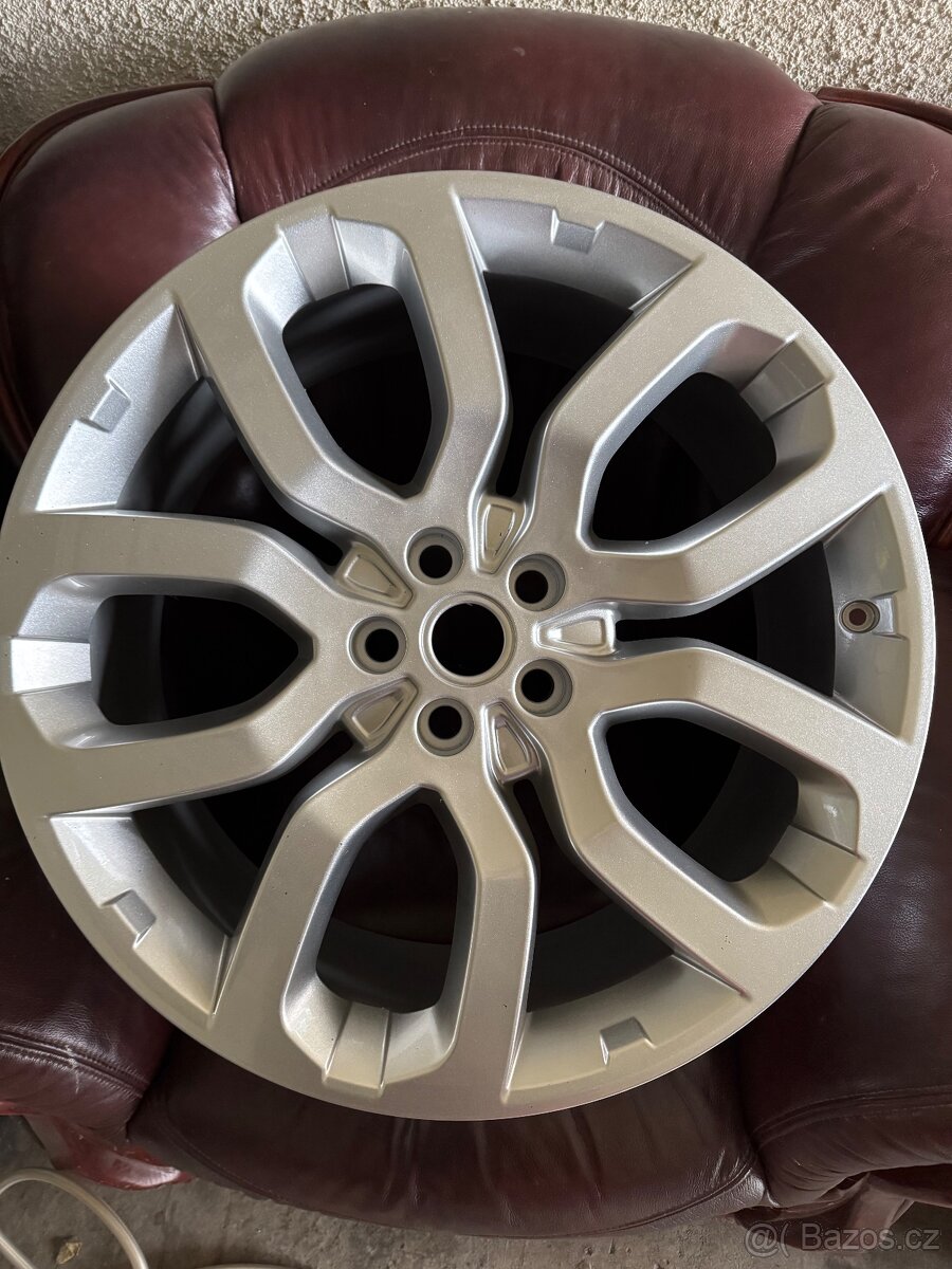 Land Rover Sport, R21