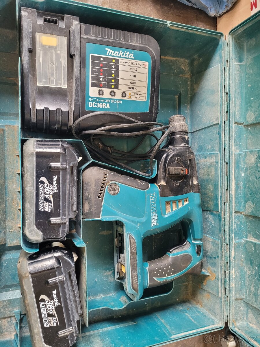 Vrtací kladivo Makita BHR 261