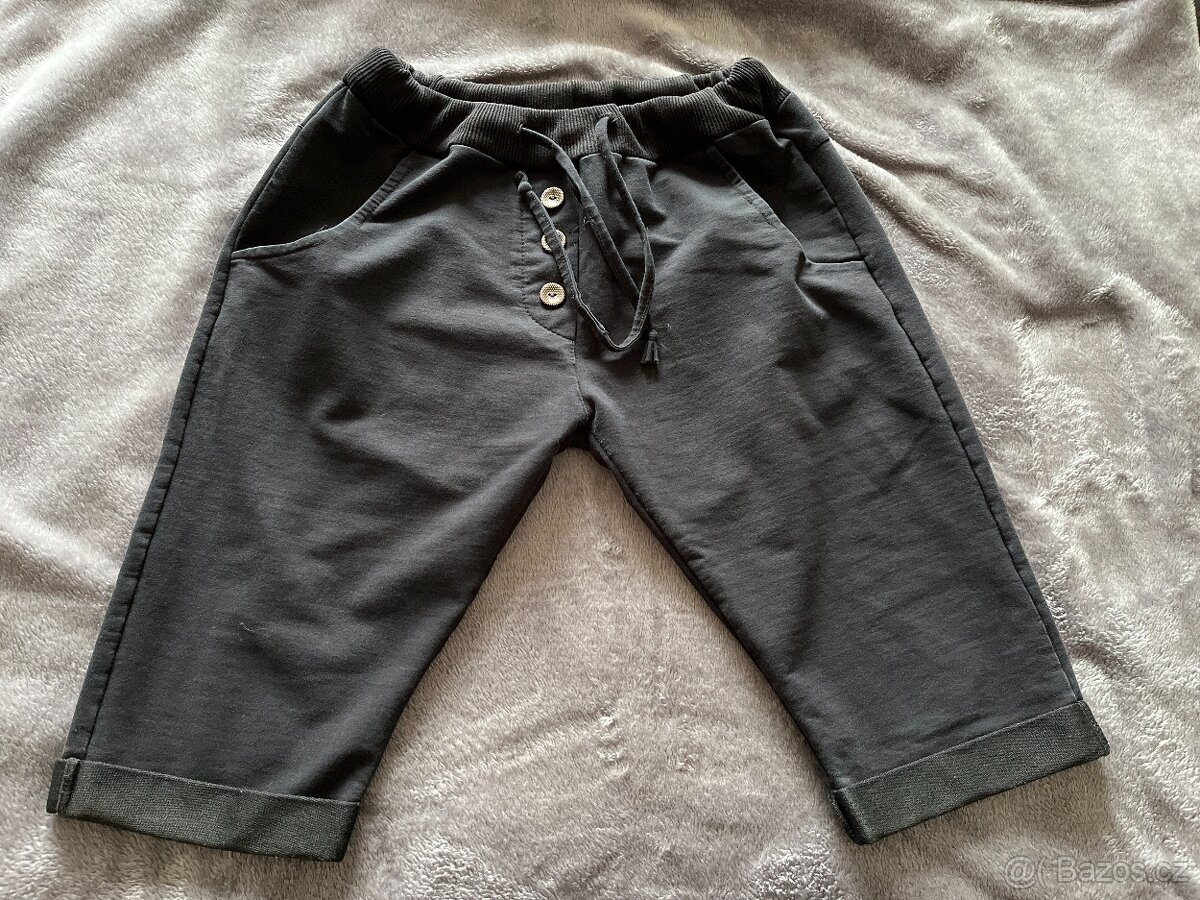 Dámské bermudy italy moda vel M