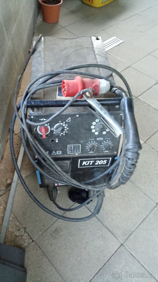 Svářečka CO2