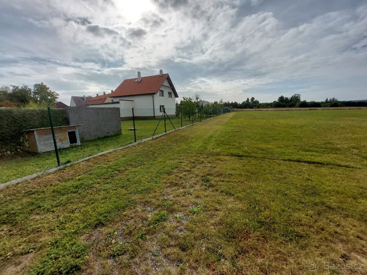 Nabízíme k prodej stavební pozemky - Čáslav a okolí