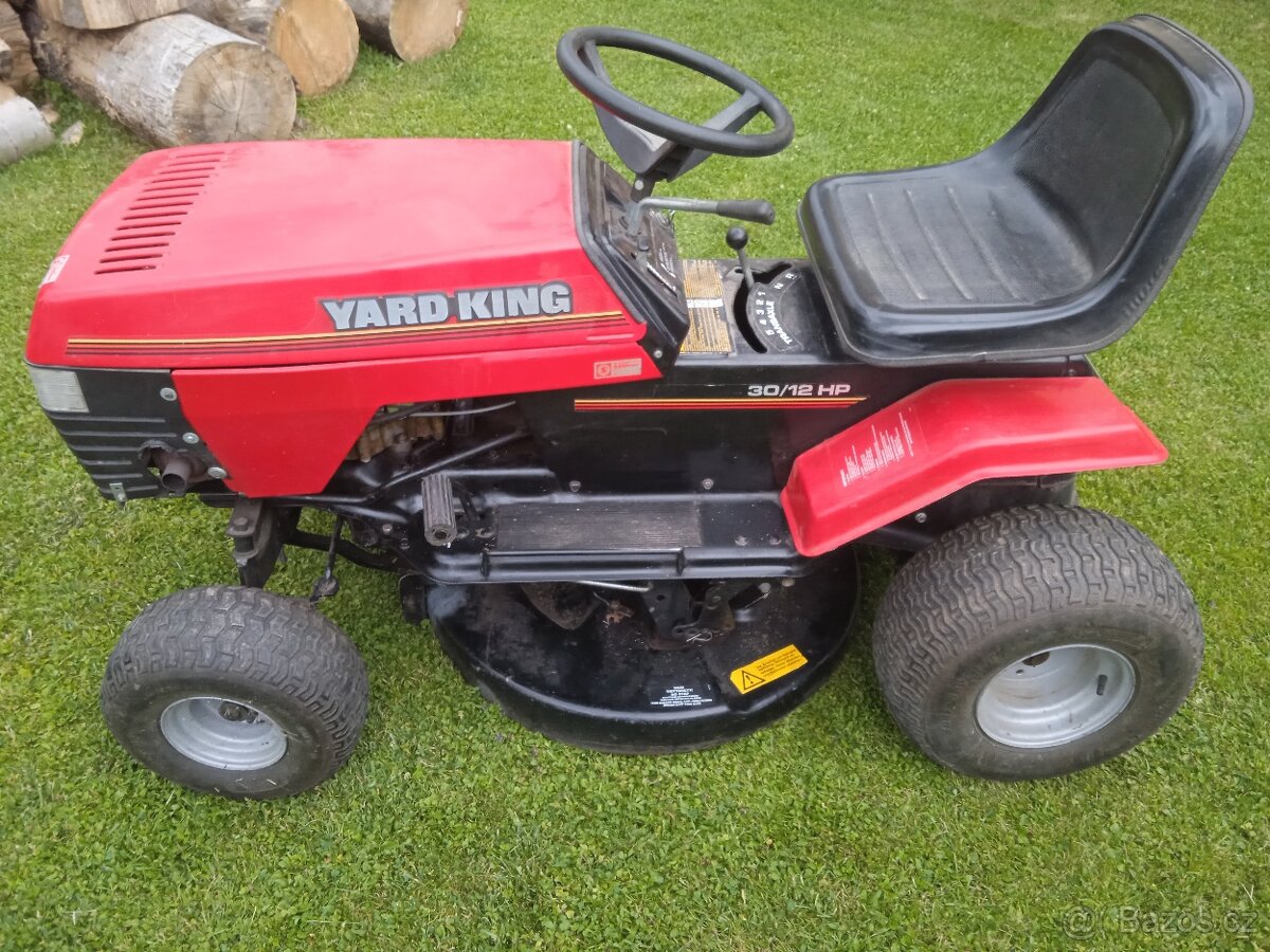 Zahradní traktor