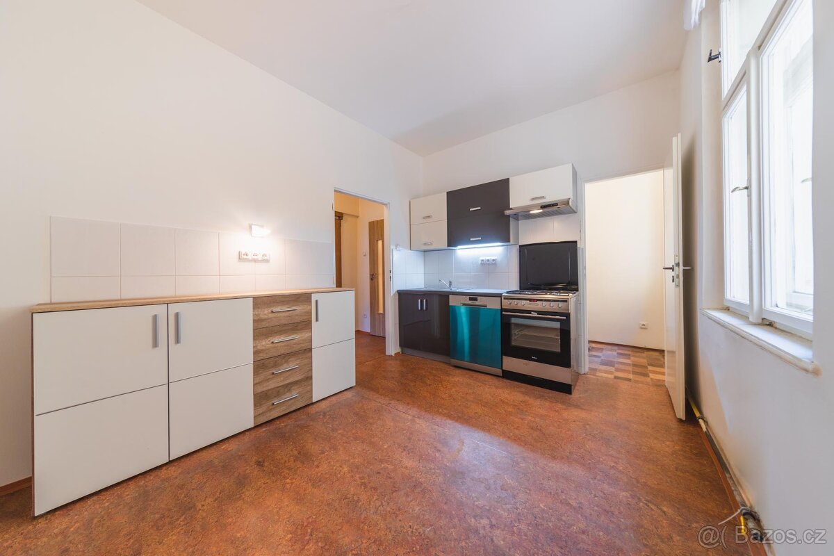 Pronájem bytu 2+1, 67 m2, Vršovice ulice Žitomírská