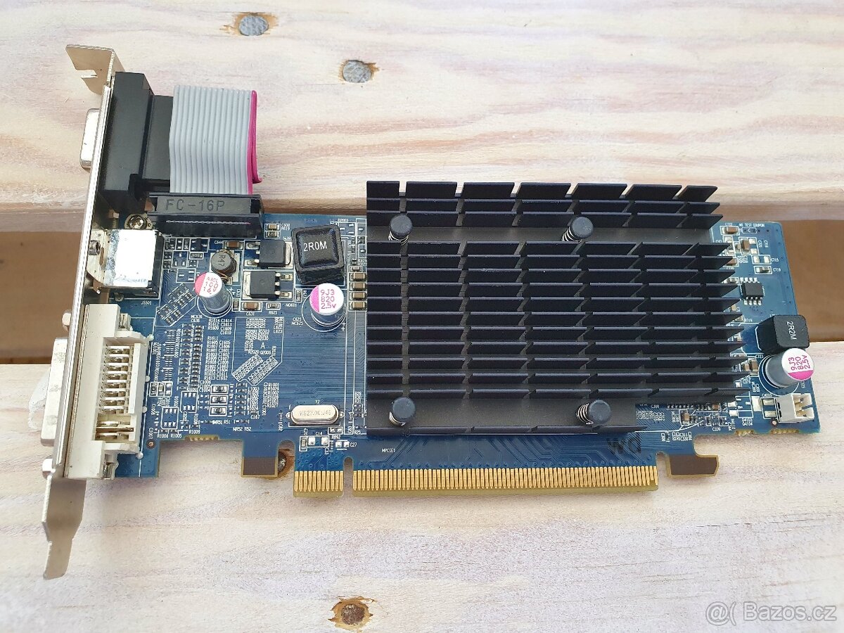 ATI Radeon HD 4550, 1GB HyperMemory, 512 MB GDDR3