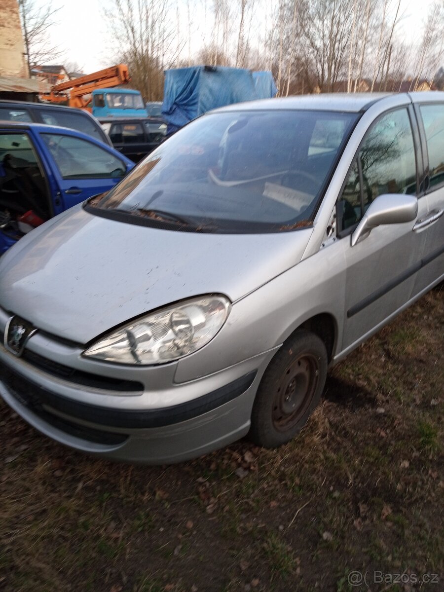 Peugeot 807 2.2 hdi