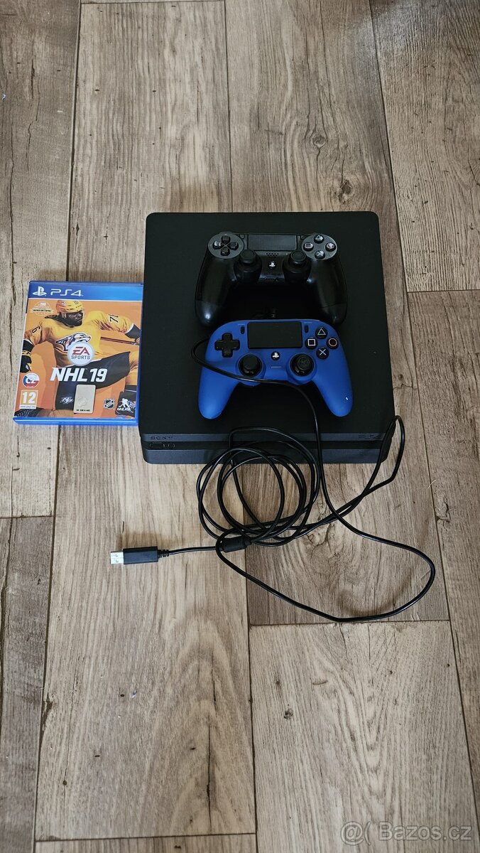 Playstation 4, NHL 19, dva ovladače