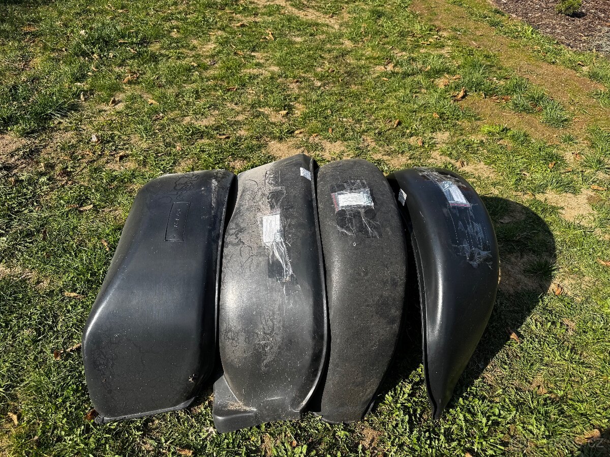 Lada Niva Plastové podběhy