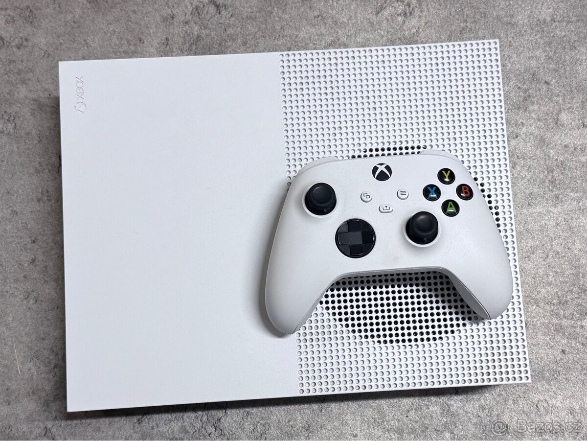 - Xbox One S konzole Digital 500GB -