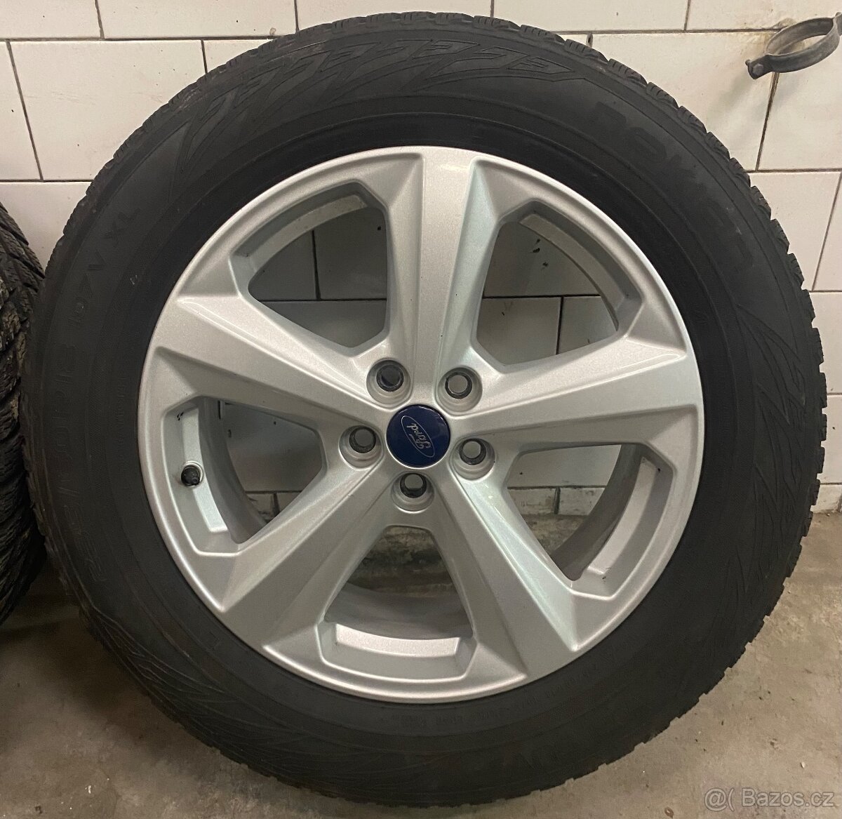 5x108 R18 7,5J ET55 Ford + 235/60 R18