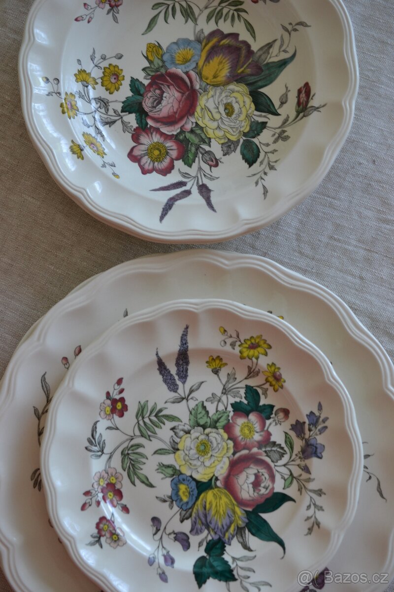 Sada porcelánových talířů SPODE