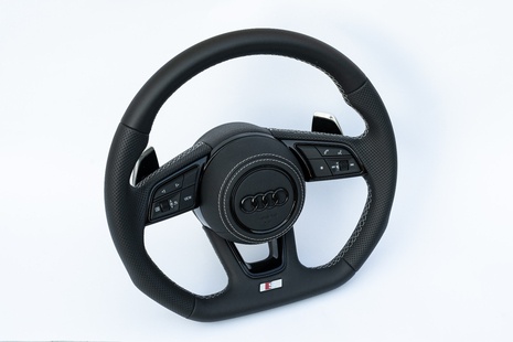 AUDI KOŽENÝ EXCLUSIVE VOLANT +AIRBAG+F1 PADLA BIELA/ČIERNA