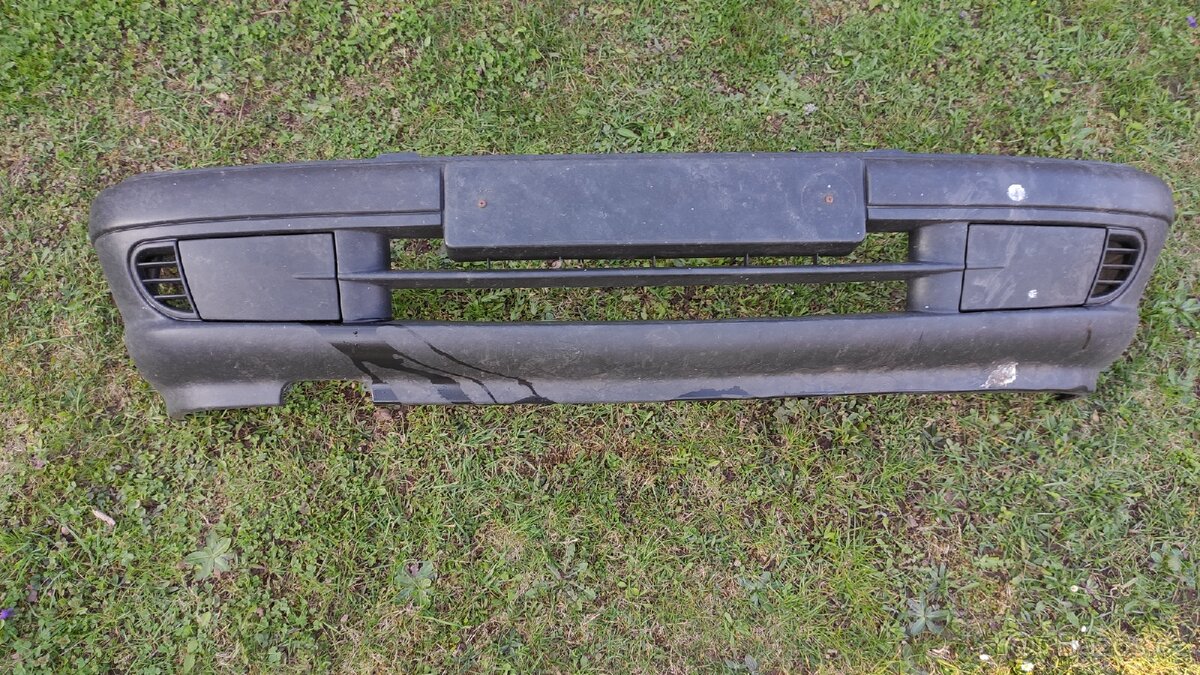 Přední a zadní nárazník Škoda Felicia (krátká)