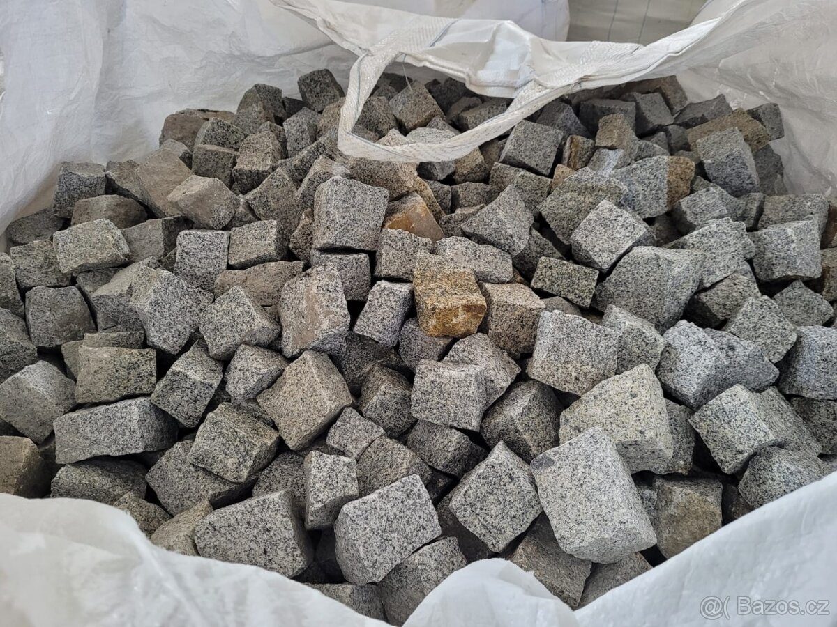 Nové, nepoužité žulové dlažební kostky 6/8