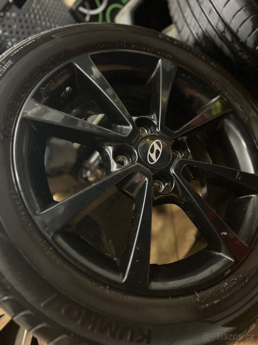 kola+pneu k vozu Hundai i10