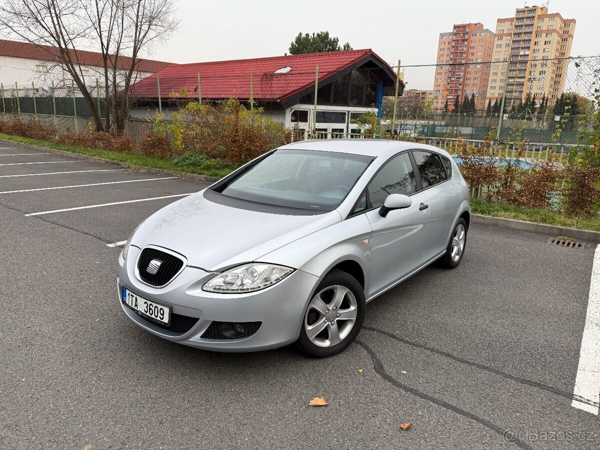 SEAT LEON 1,4 16V 63kW rok 2008 - Nové STK - Pěkný Stav