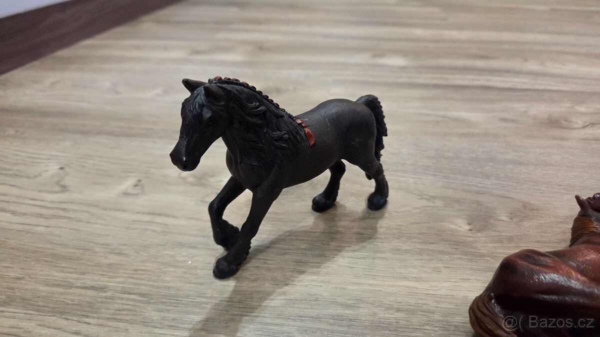 2x kůň (Schleich) koník