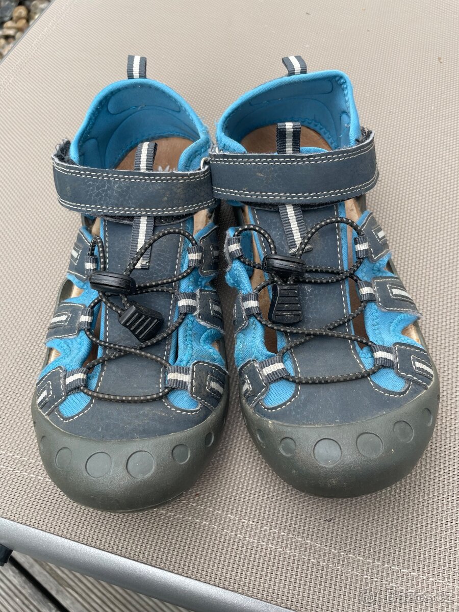 Letní boty Baťa 38