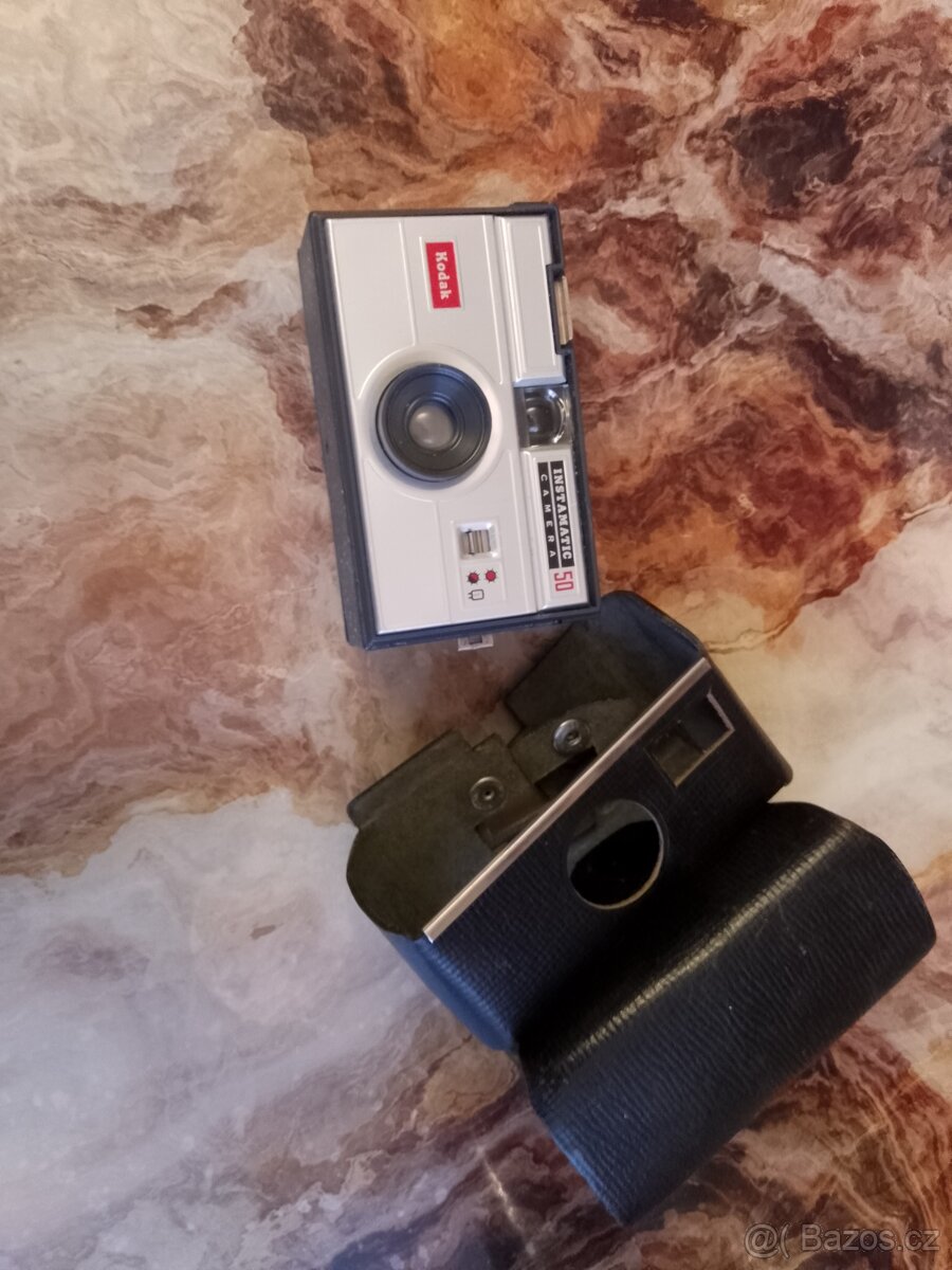 Foťák Kodak a pouzdro