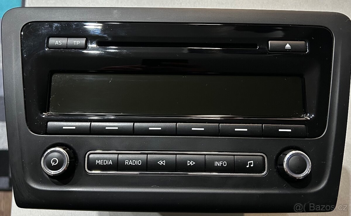 Autorádio Swing Škoda Rapid