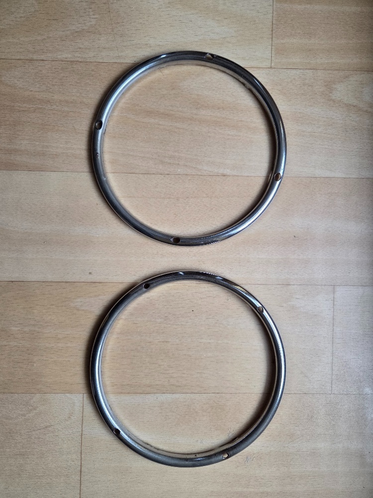 Škoda 110R / LS rámečky přídavných světel