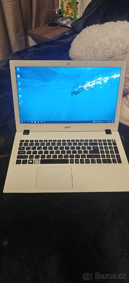 Výkonný Acer Aspire E5-573 | Intel Core i5 | 8GB RAM