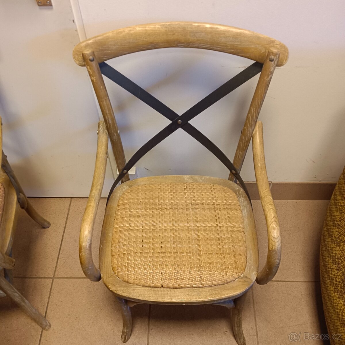 Křesla, židle