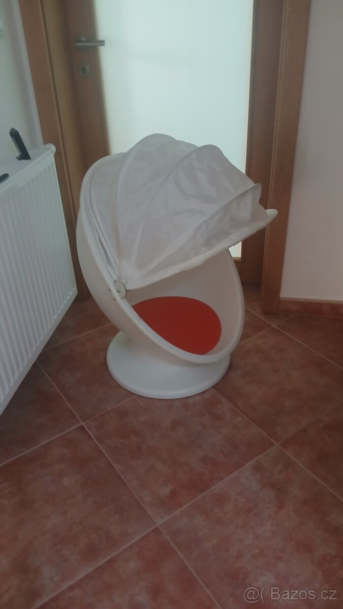 Otočné křesílko IKEA