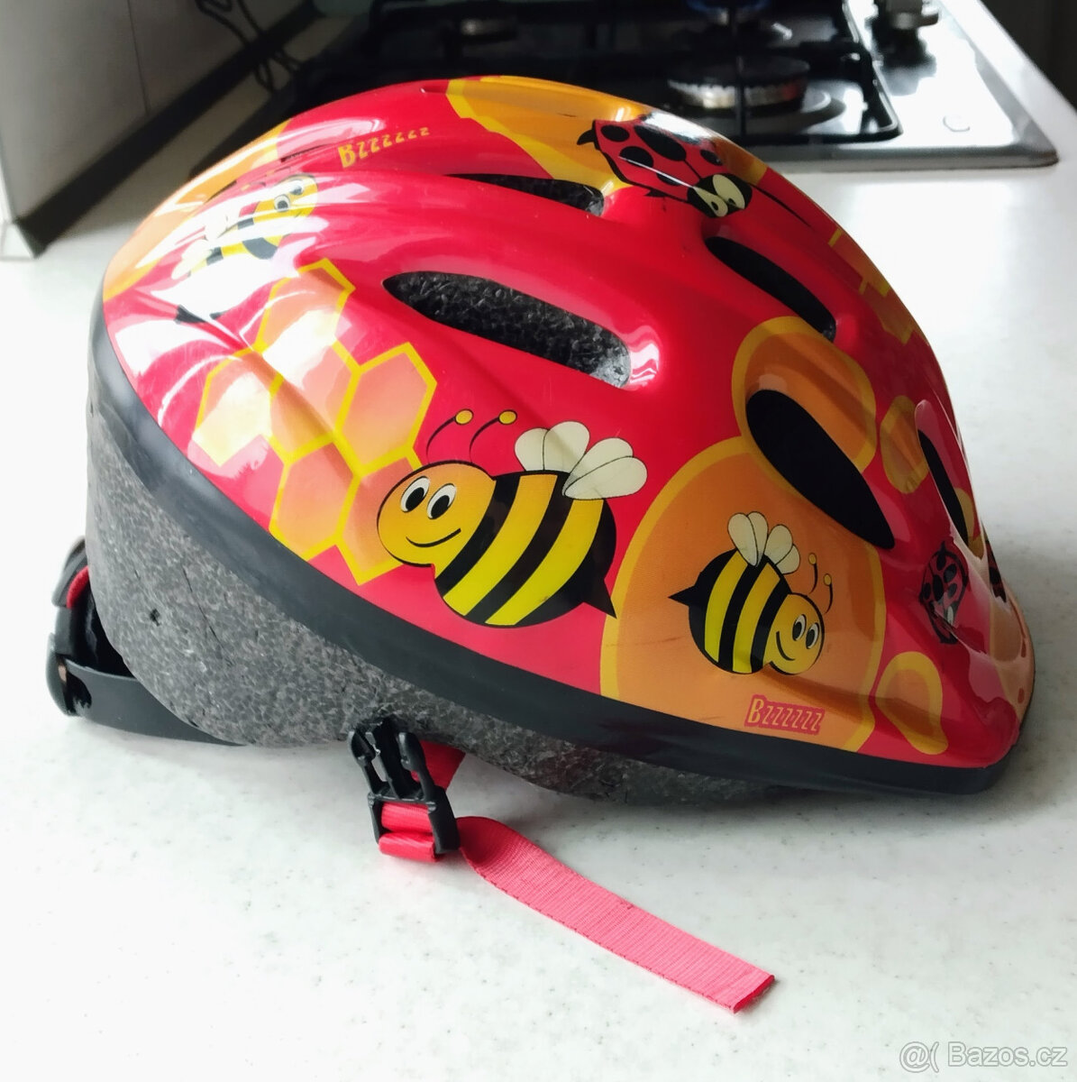 Dětská cyklistická přilba