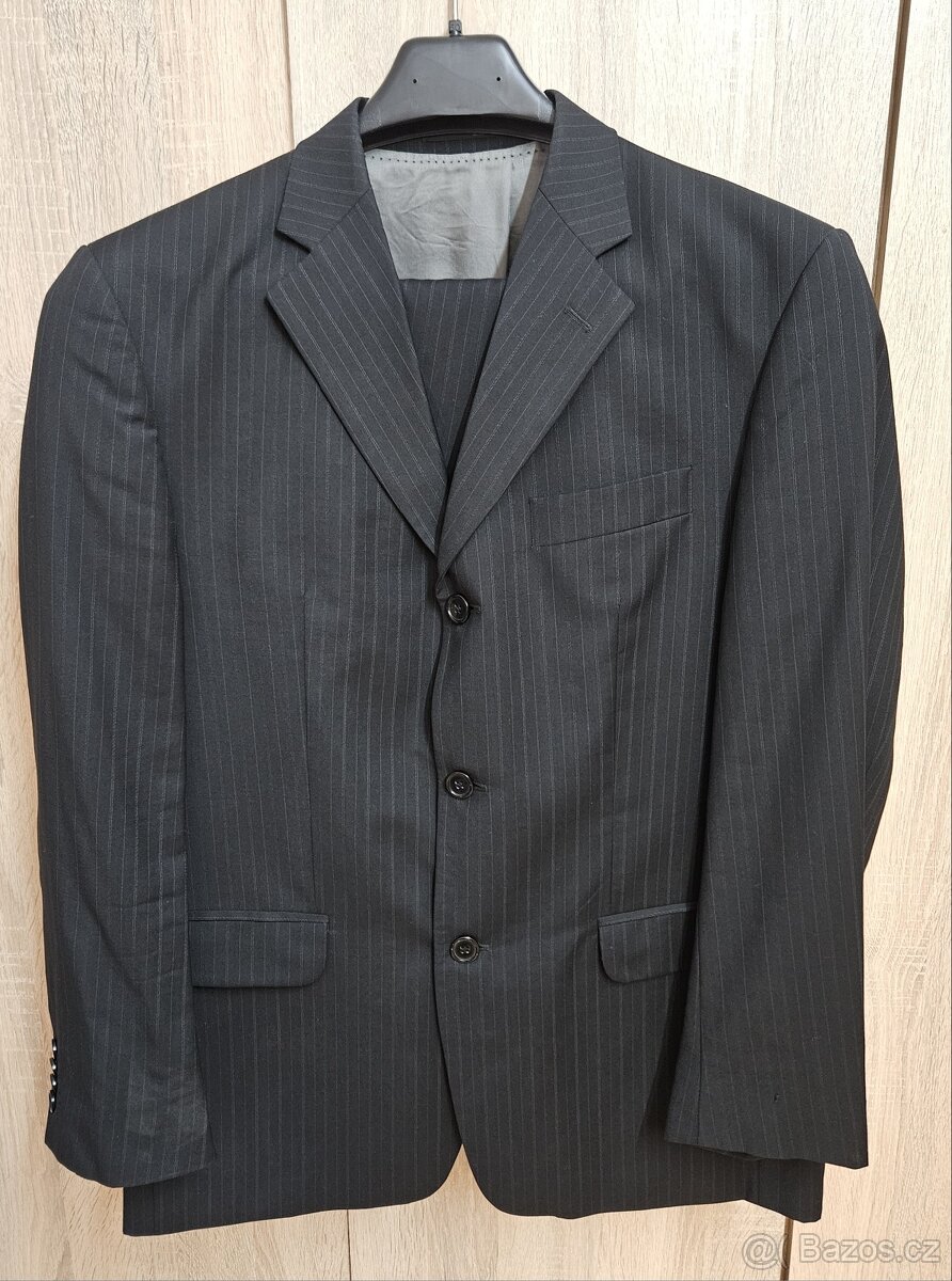 Pánský oblek
