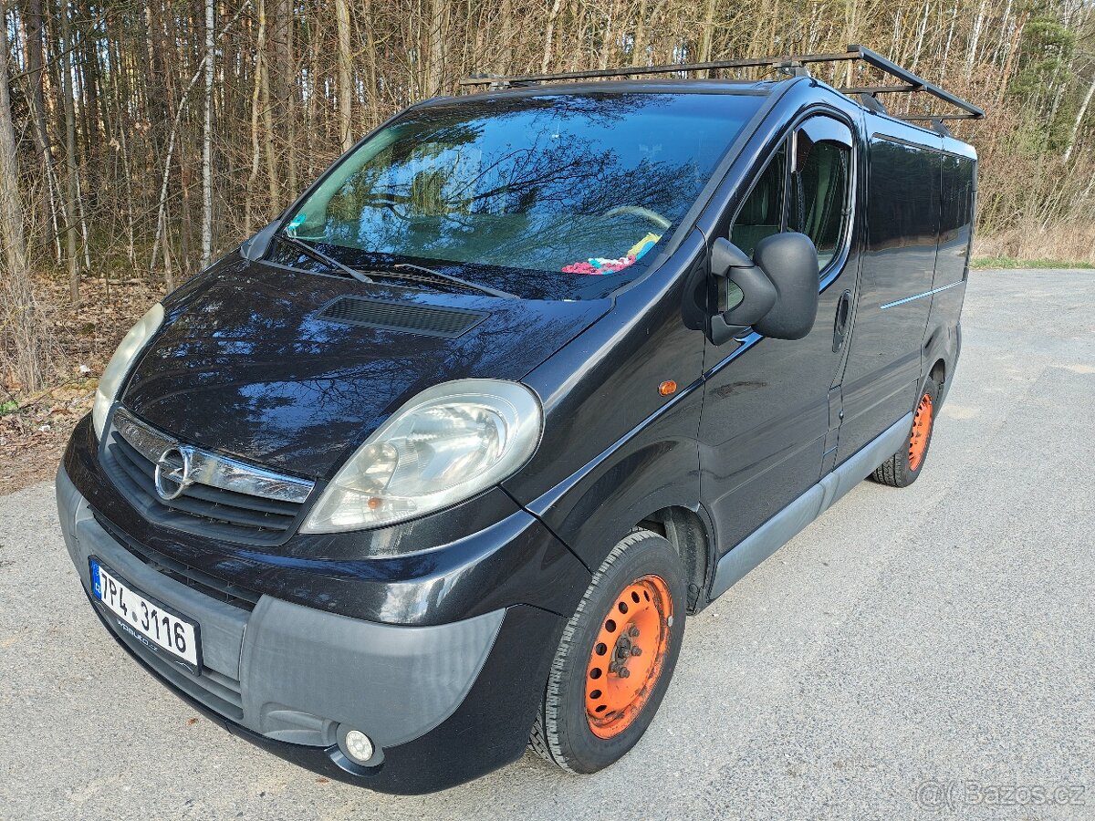 Opel Vivaro 2,0CDTI, rok 2008