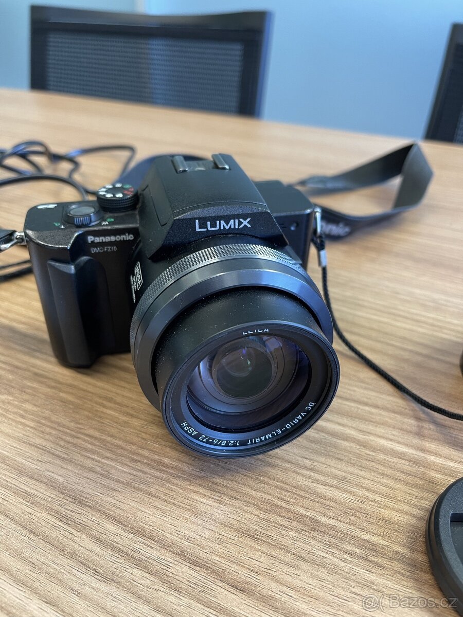 Panasonic DMC-FZ10 dig. foťák, brašna, příslušenství