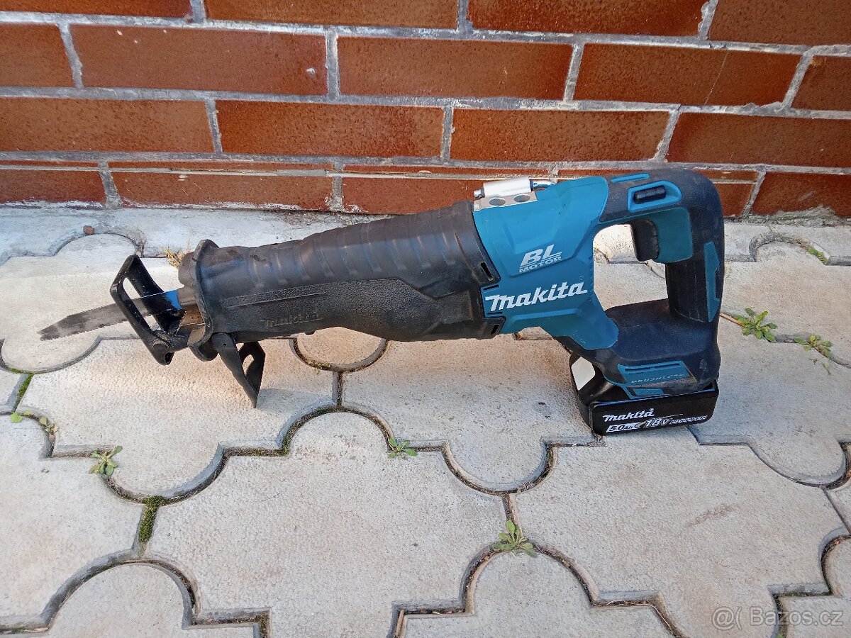 Aku pila ocaska Makita LXT DJR187Z včetně 5.0 Ah baterie