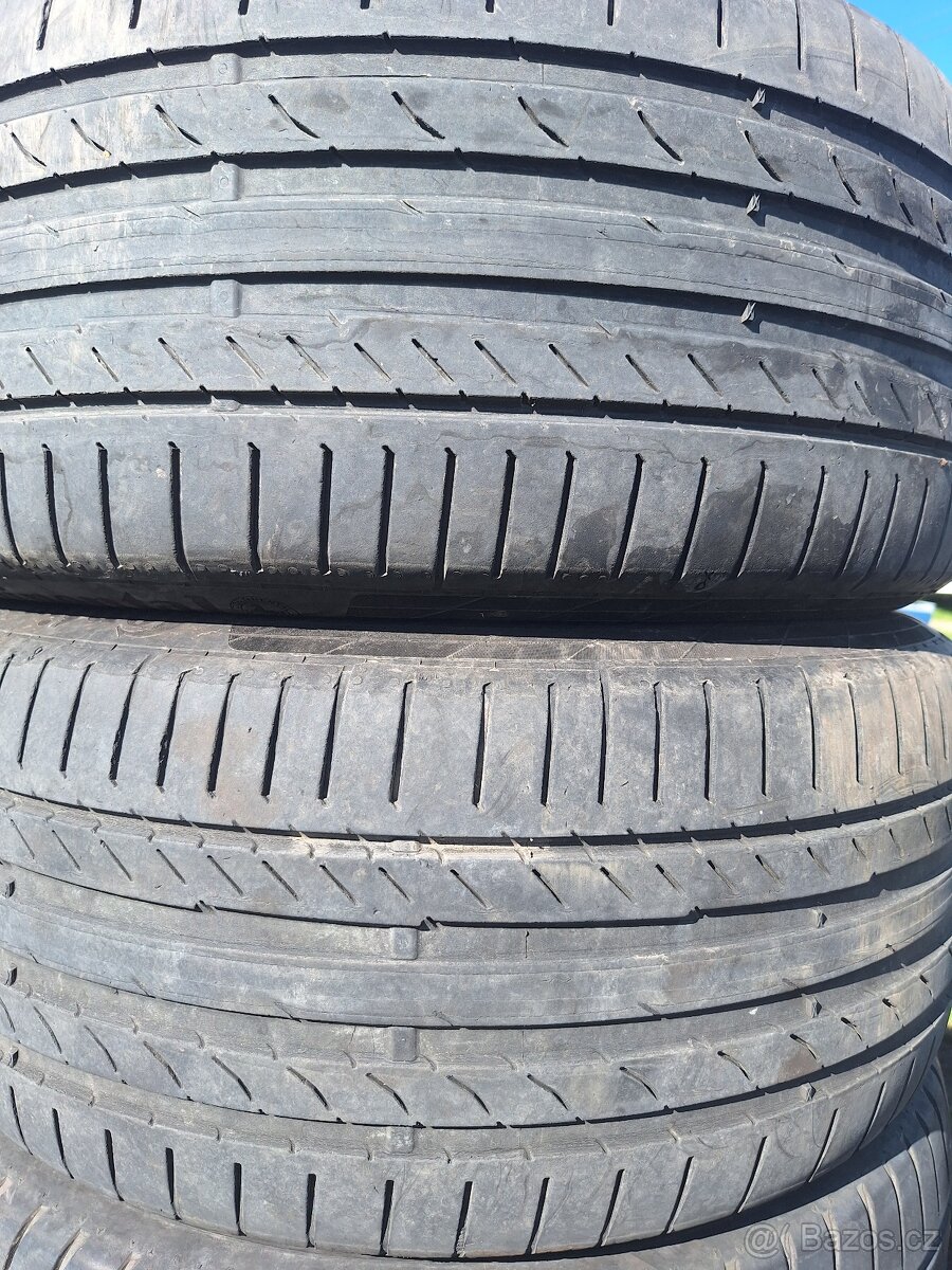 letni pneu 225/45/17