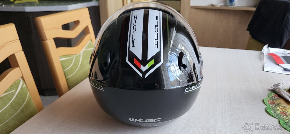 Motohelma skůtr