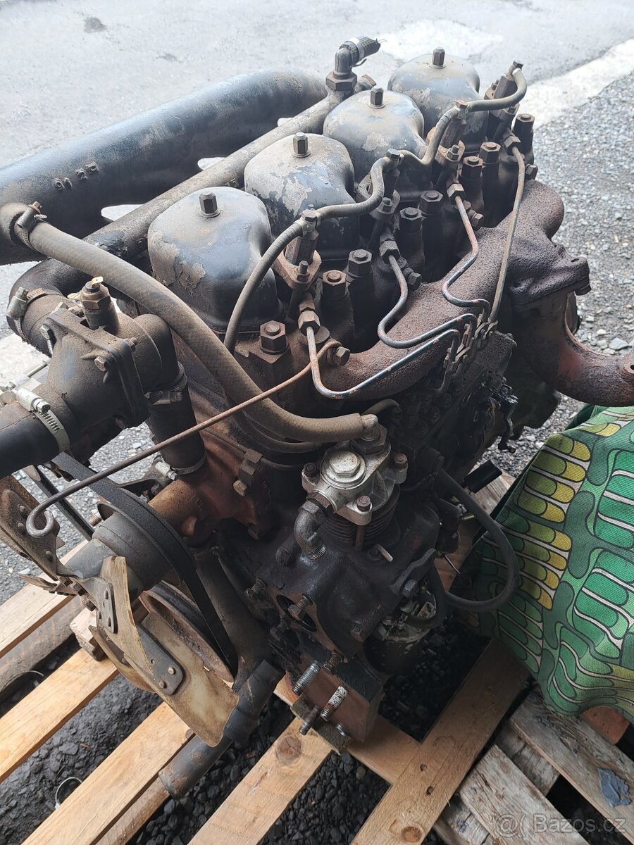 Motor zetor UŘI 7201. 7701.