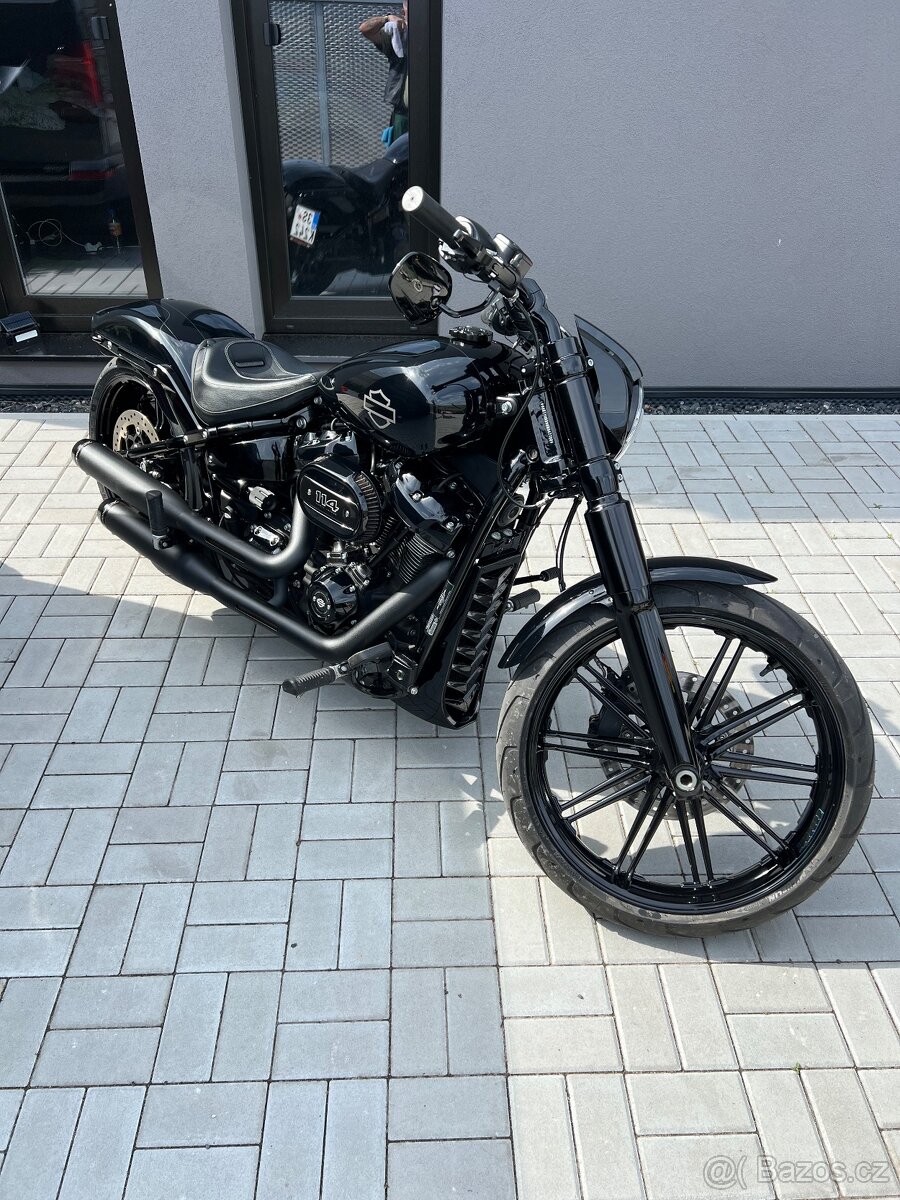 Harley davidson breakout 114