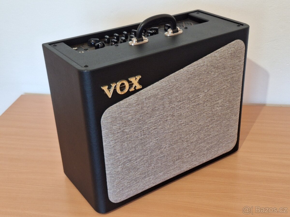 Lampové modelingové kombo VOX AV30